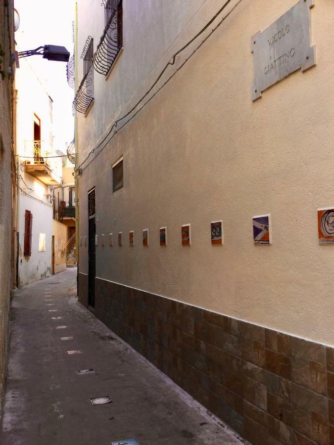 Case Vazzana - Cortile Sant'Agostino Mazara del Vallo Exterior photo